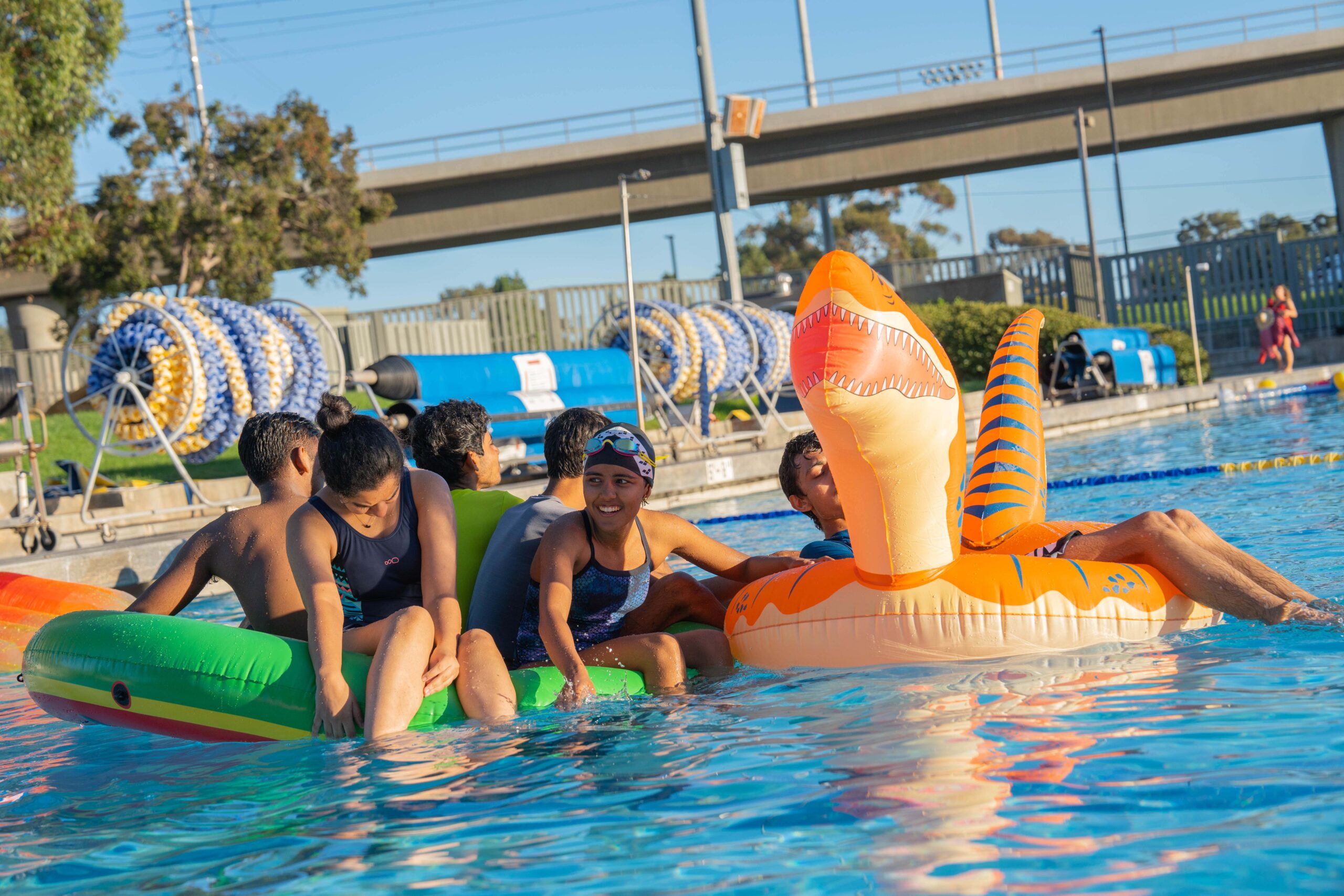 Floatopia_Floatie_Canyonview_Relaxing_Horizontal