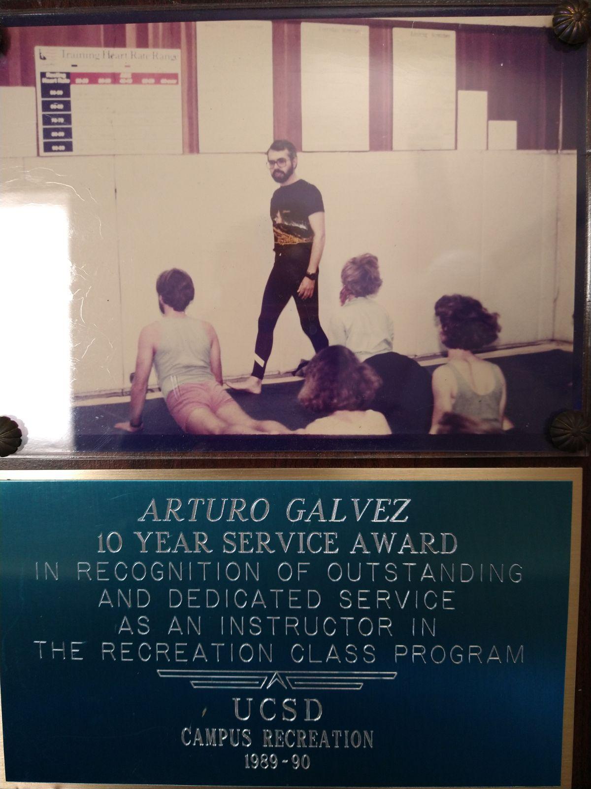 Arturo Galves is shown on a plaque